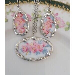Broken China Henrich & Co Pink Floral Jewelry Set – Necklace and Earrings